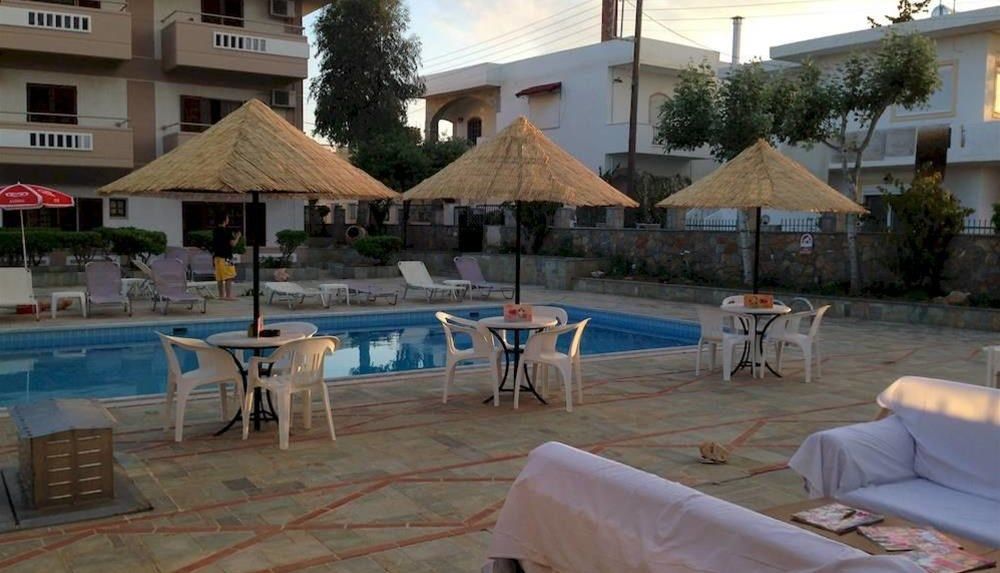 Elpida Aparthotel ゴウヴァイ エクステリア 写真