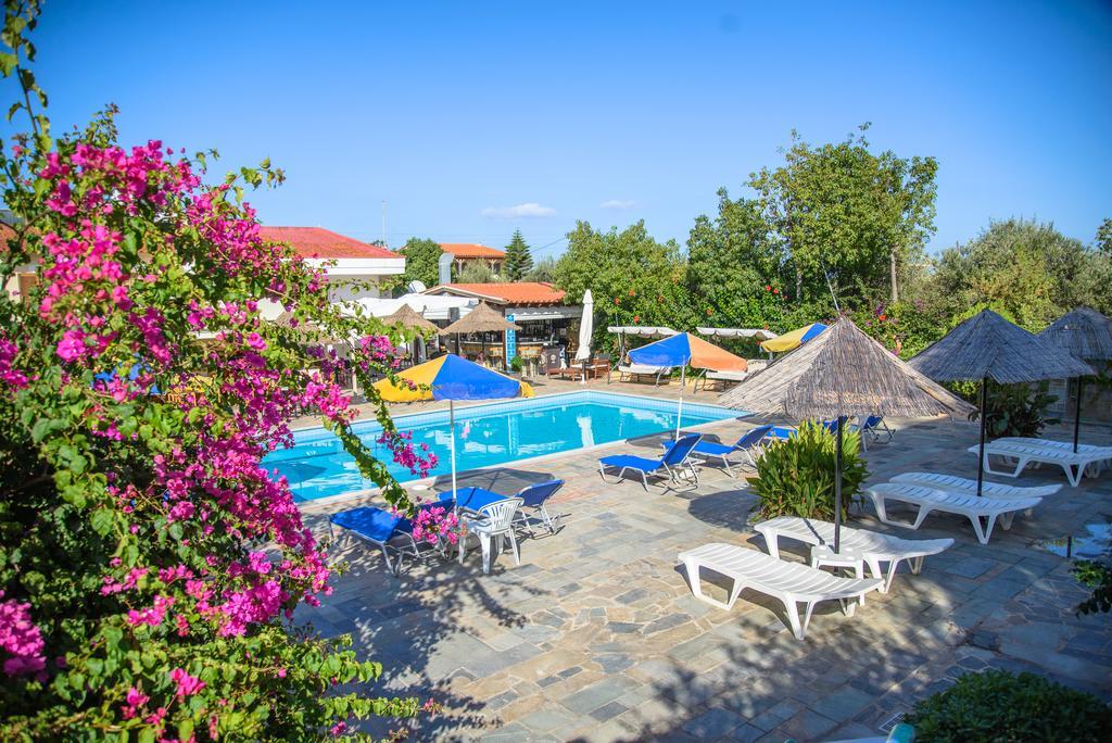 Elpida Aparthotel ゴウヴァイ エクステリア 写真