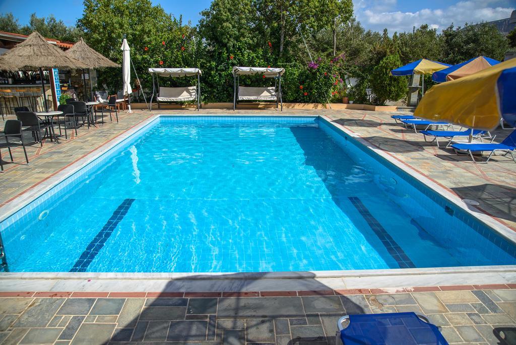 Elpida Aparthotel ゴウヴァイ エクステリア 写真