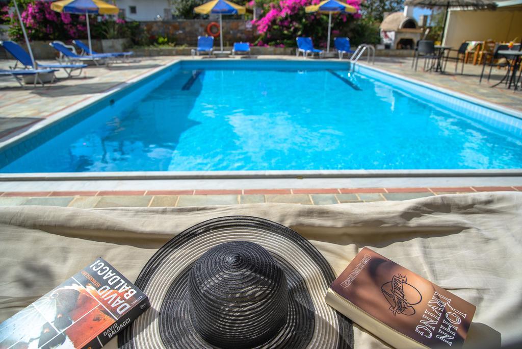 Elpida Aparthotel ゴウヴァイ エクステリア 写真