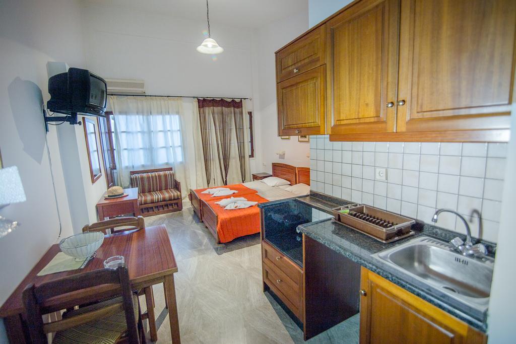 Elpida Aparthotel ゴウヴァイ エクステリア 写真