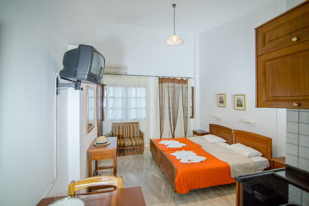 Elpida Aparthotel ゴウヴァイ エクステリア 写真