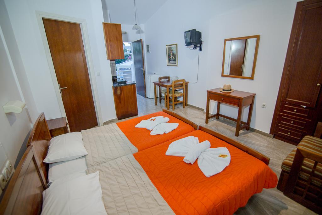 Elpida Aparthotel ゴウヴァイ エクステリア 写真