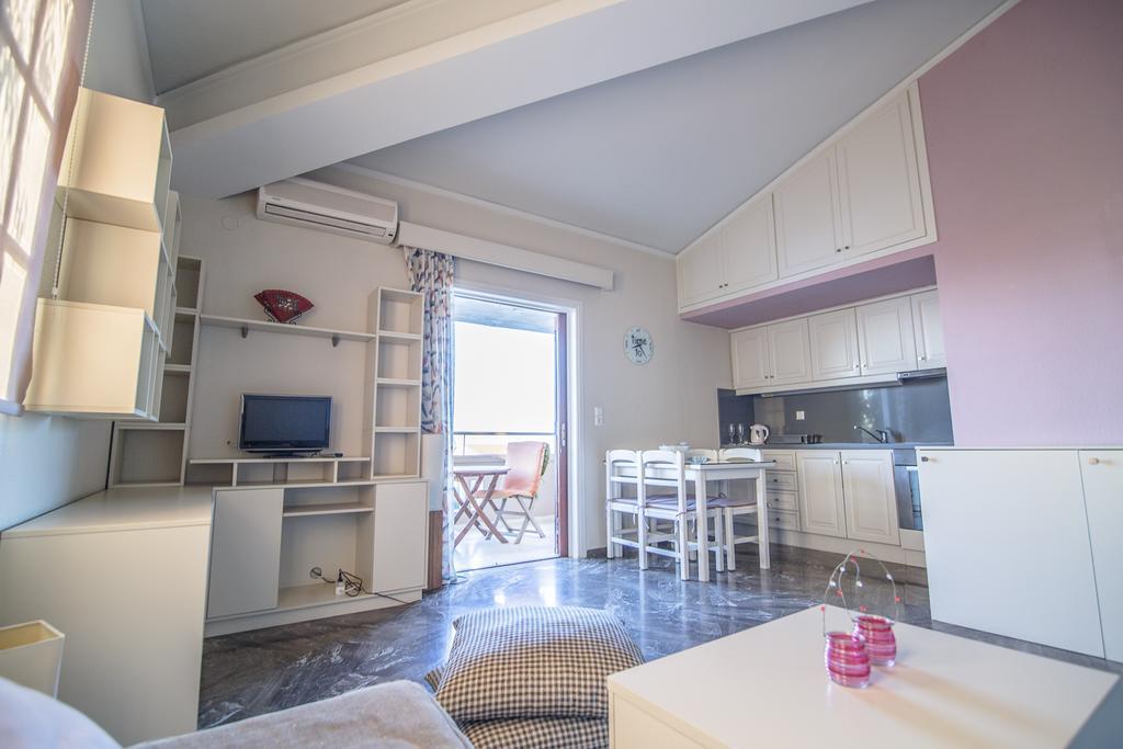 Elpida Aparthotel ゴウヴァイ エクステリア 写真
