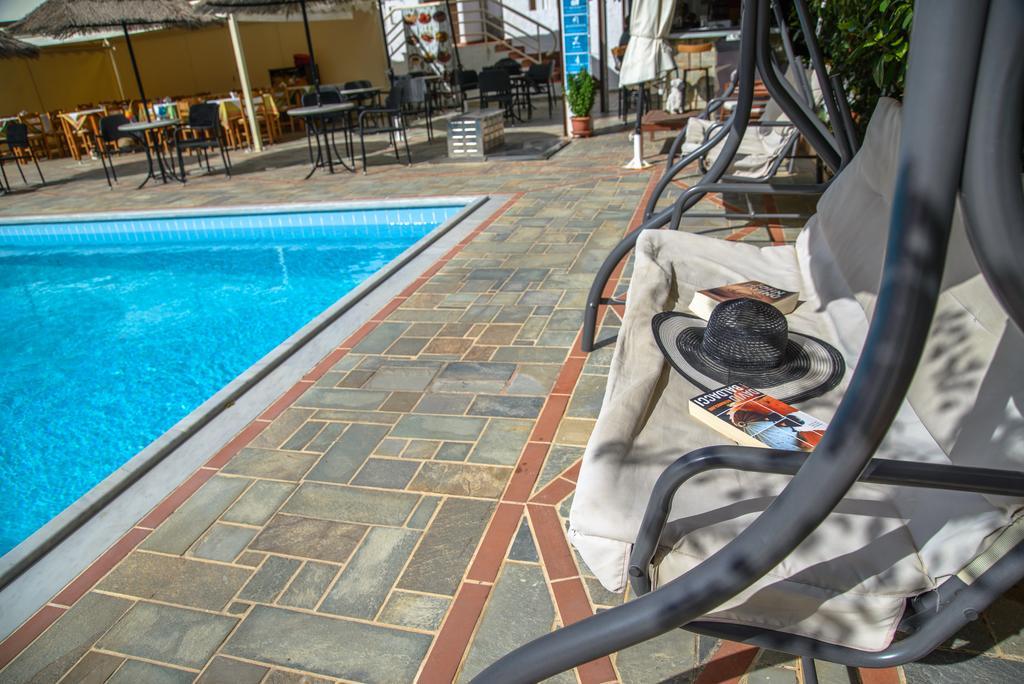 Elpida Aparthotel ゴウヴァイ エクステリア 写真